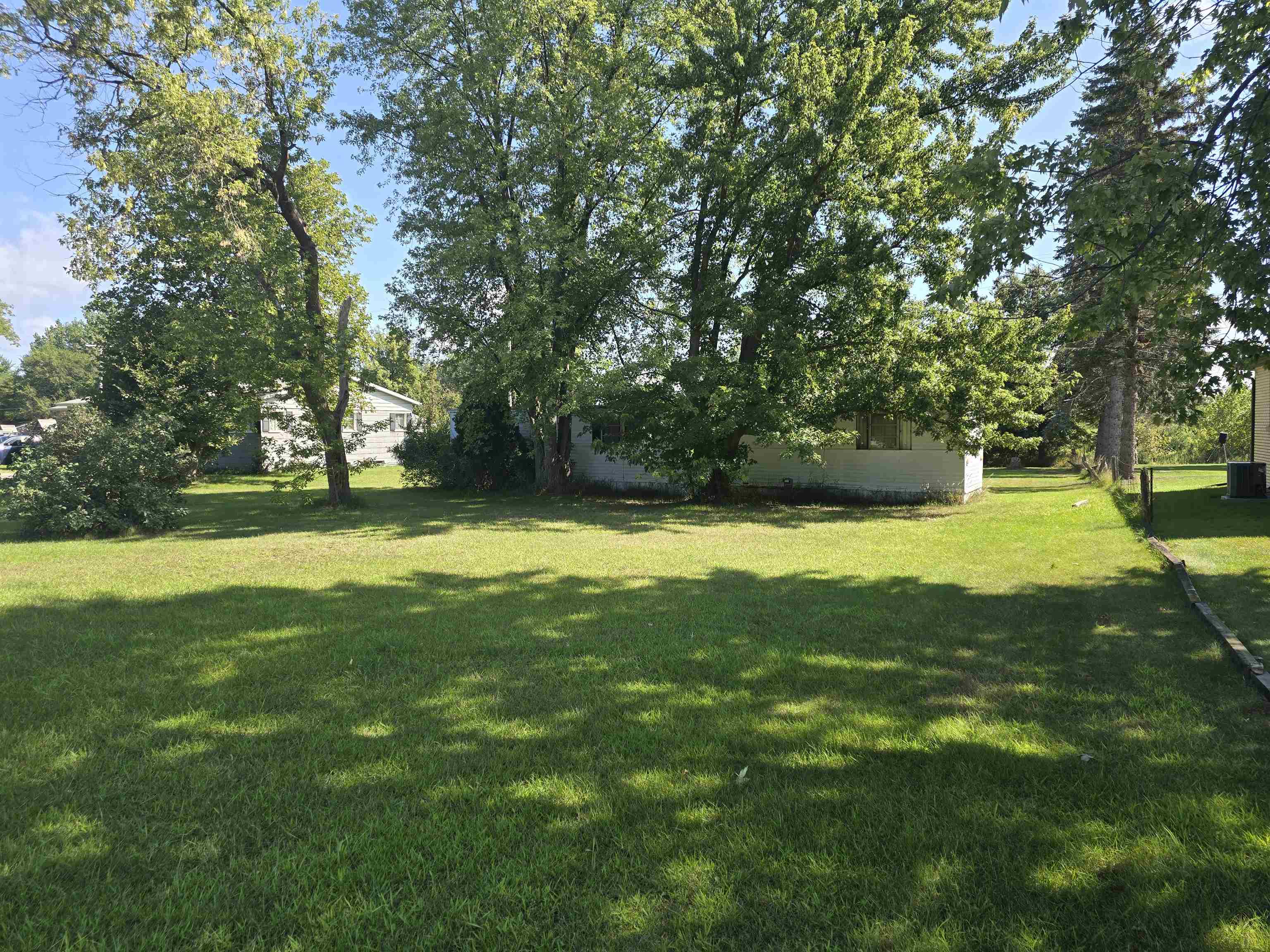 2323 South Huron Road Kawkawlin, MI 48631 - Photo 9 of 11