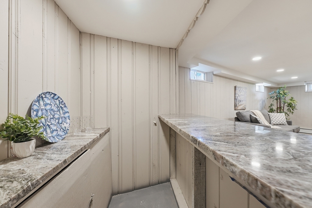 109 Bretton Road Springfield, MA 01119 - Photo 24 of 42