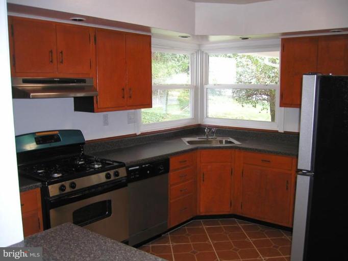 2017 Powder Mill Road Silver Spring, MD 20903 - Photo 5 of 10 Kitchen