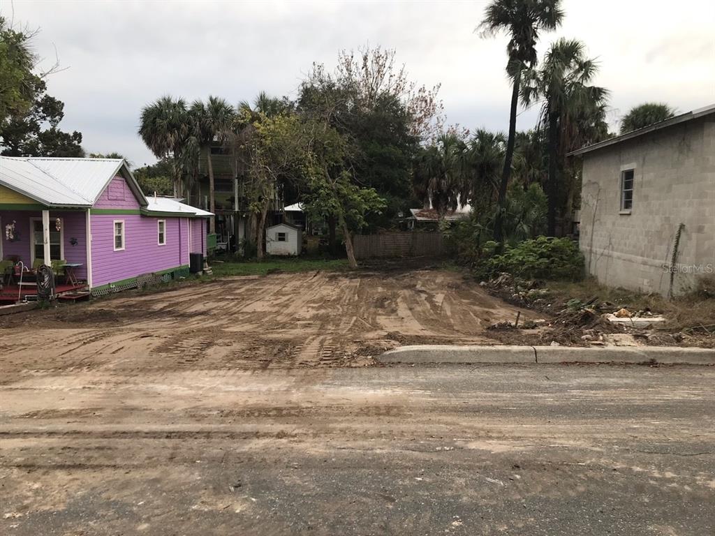 750 6th Street Cedar Key, FL 32625 - Photo 2 of 2 a view of a house with a yard