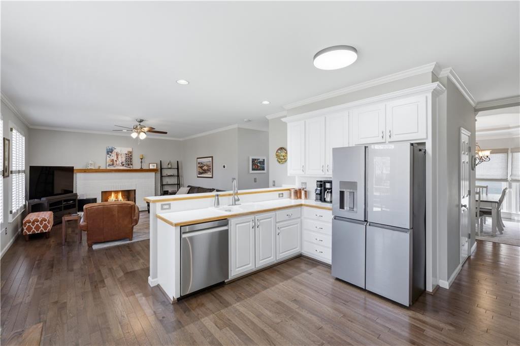 1640 Pinetree Pass Lane Southwest Lilburn, GA 30047 - Photo 17 of 57