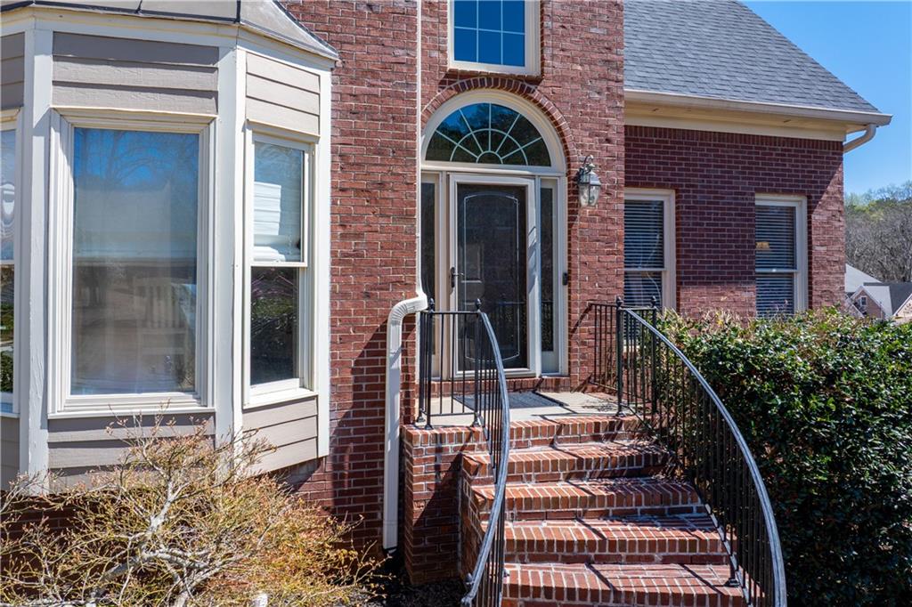 1640 Pinetree Pass Lane Southwest Lilburn, GA 30047 - Photo 4 of 57