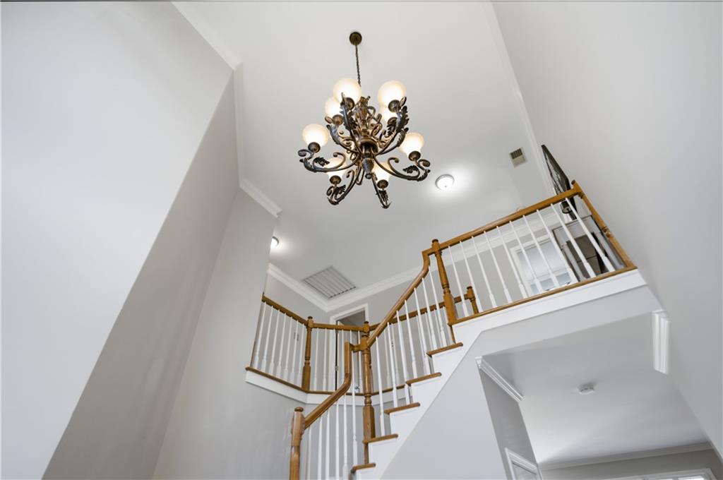 1640 Pinetree Pass Lane Southwest Lilburn, GA 30047 - Photo 6 of 57