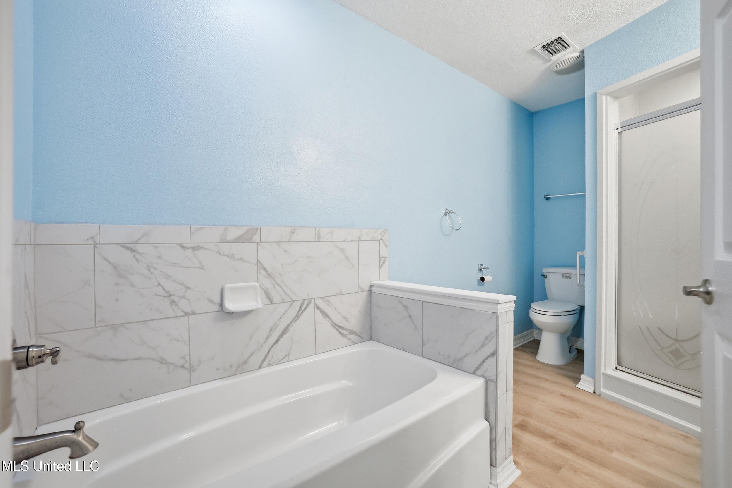 3285 Sandy Bluff Drive D'Iberville, MS 39540 - Photo 20 of 86 downstairs bathroom