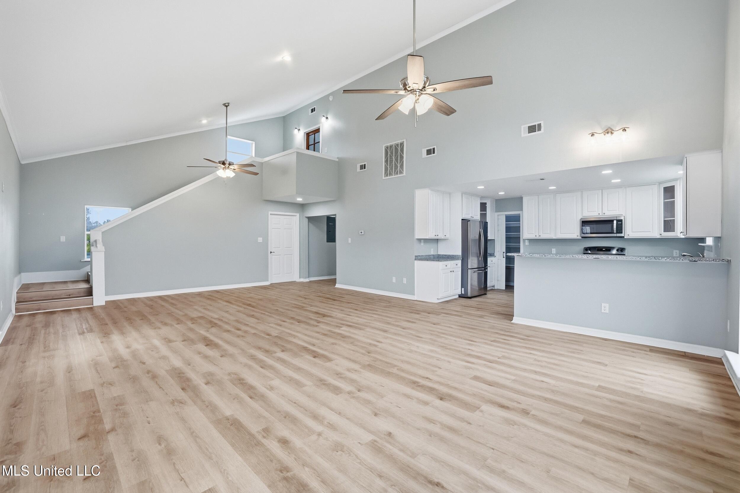 3285 Sandy Bluff Drive D'Iberville, MS 39540 - Photo 10 of 86 living room