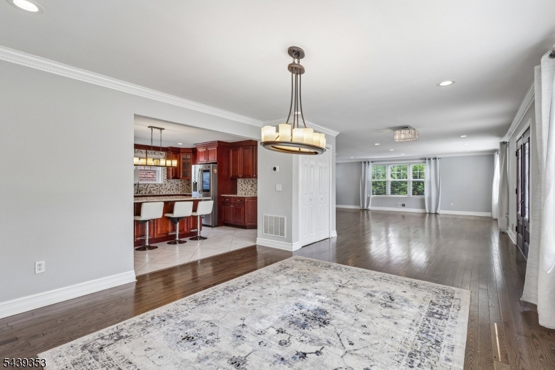 45 Wilmore Road Little Falls, NJ 07424 - Photo 11 of 40