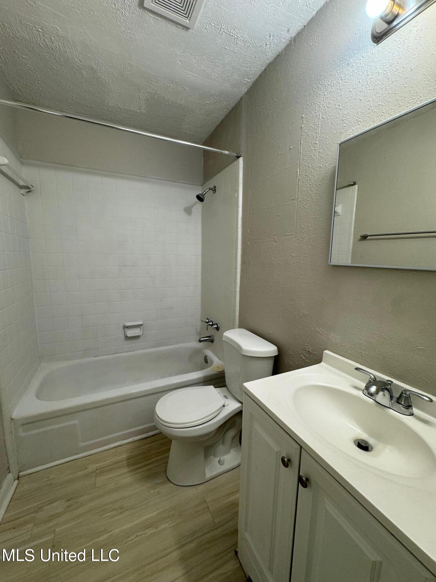 227-229 Lawrence Road Jackson, MS 39206 - Photo 11 of 11 IMG_1405