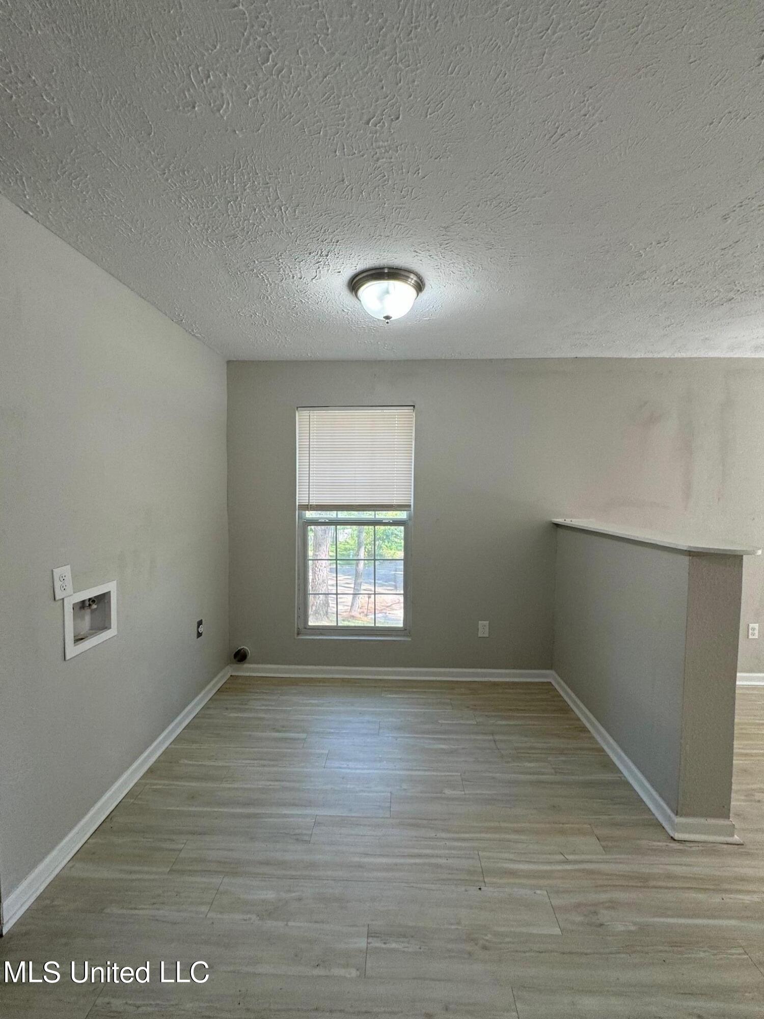 227-229 Lawrence Road Jackson, MS 39206 - Photo 7 of 11 IMG_1401