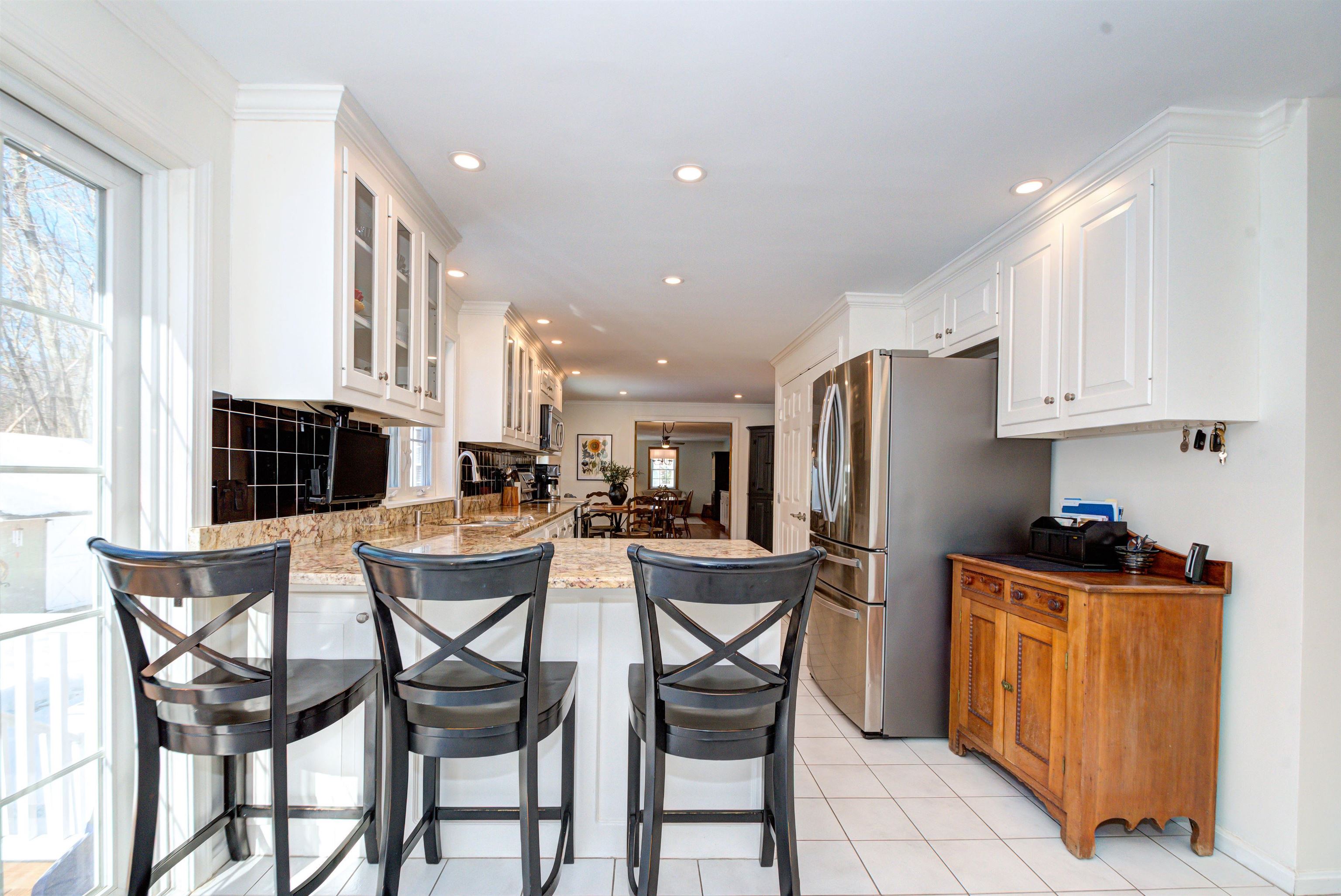 28 Blossom Road Windham, NH 03087 - Photo 11 of 60