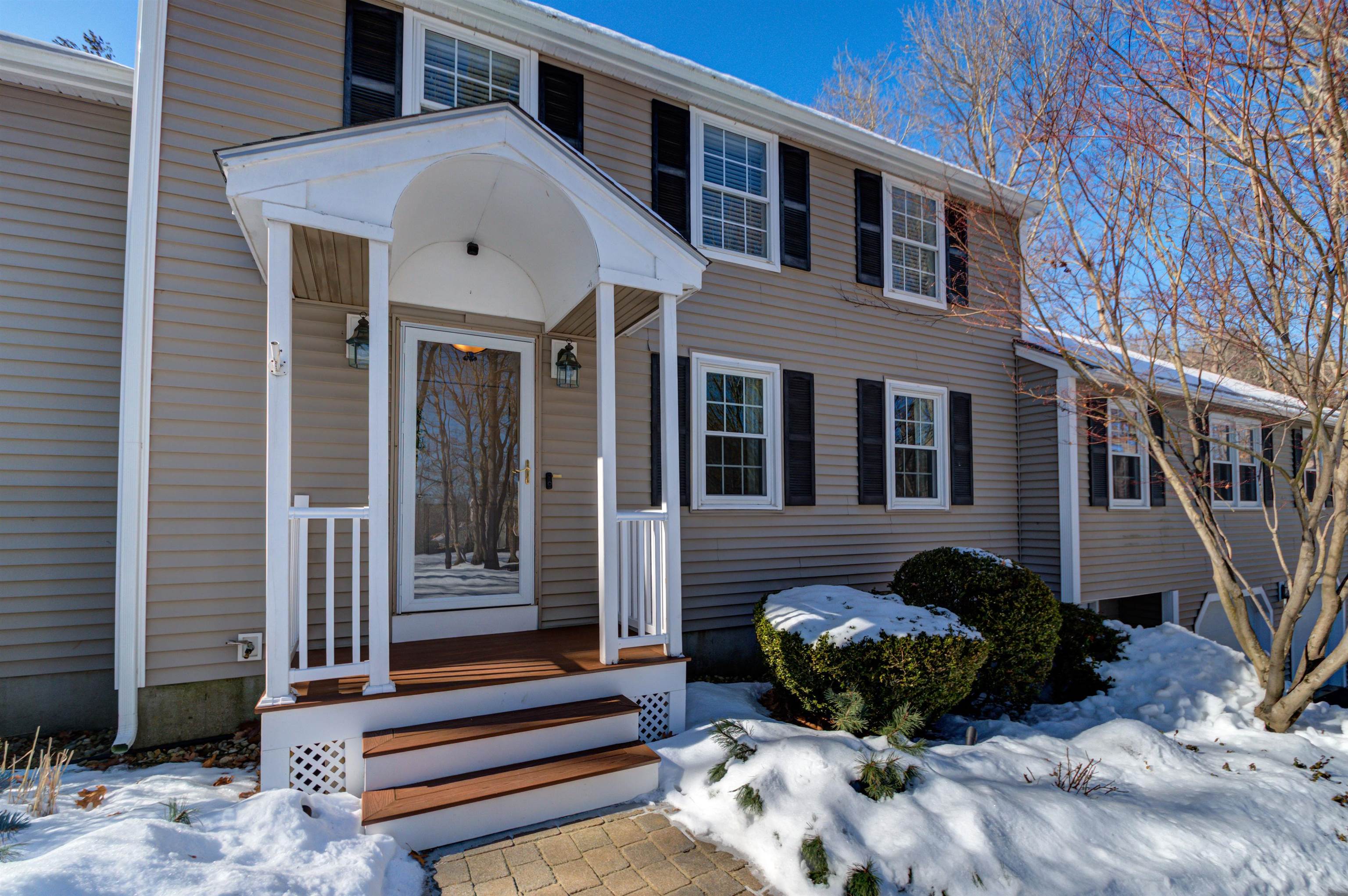 28 Blossom Road Windham, NH 03087 - Photo 3 of 60
