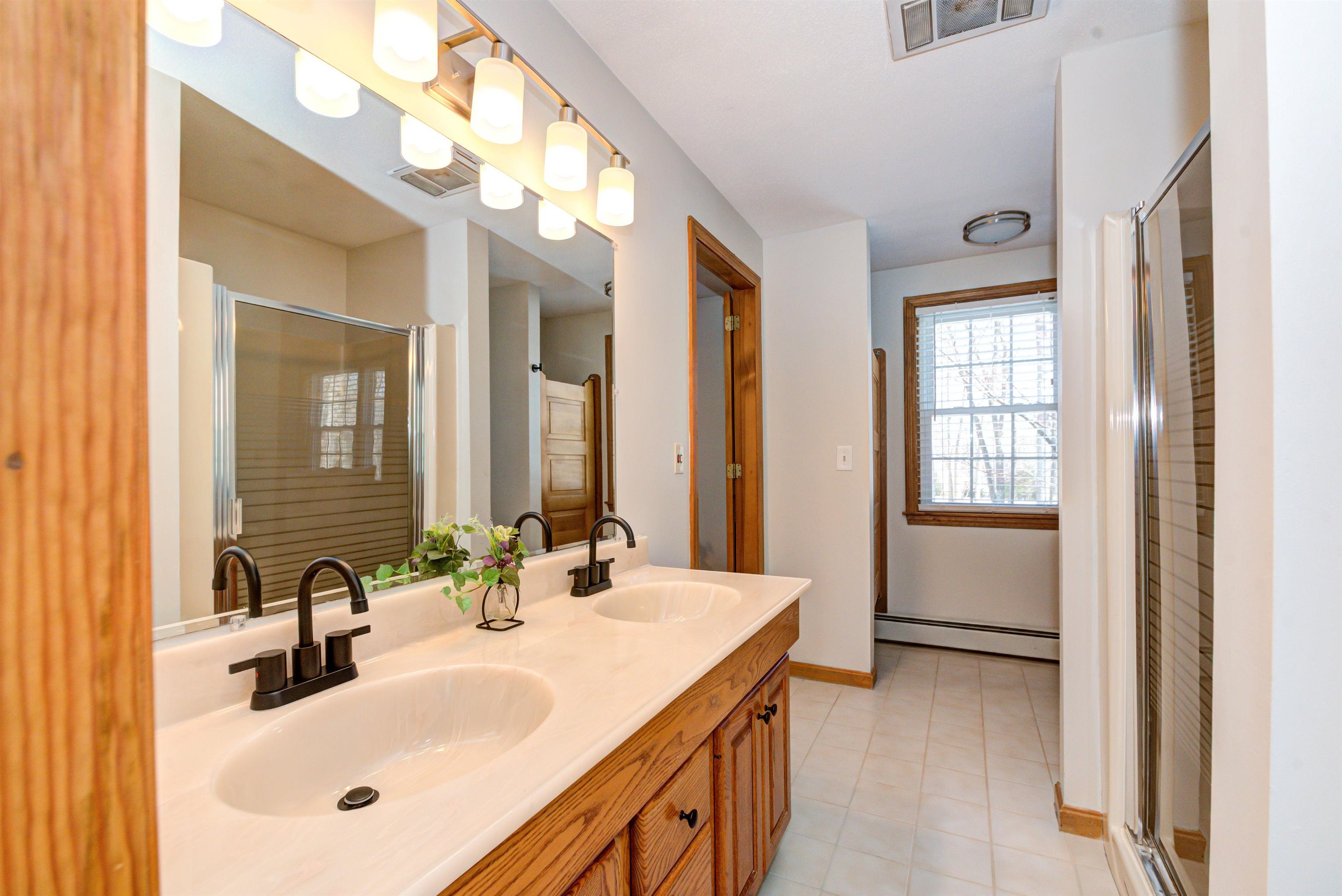28 Blossom Road Windham, NH 03087 - Photo 42 of 60