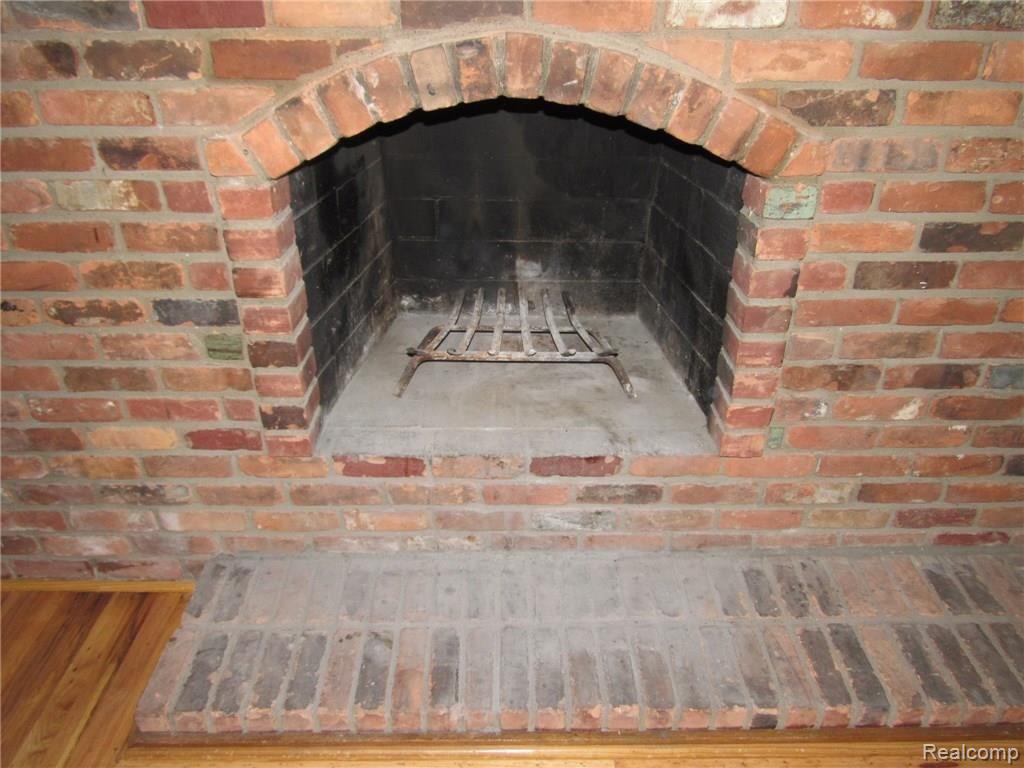 763 West Maple Road, Unit 60 Clawson, MI 48017 - Photo 28 of 39 763 W MAPLE CLAWSON (81).JPG