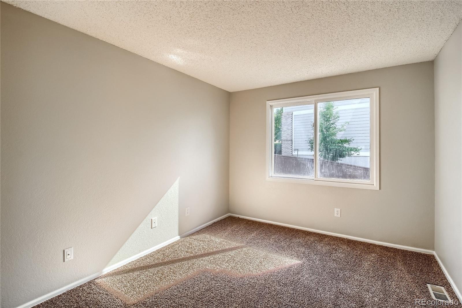 9811 Venneford Ranch Road Highlands Ranch, CO 80126 - Photo 28 of 40 Gallery Image 28