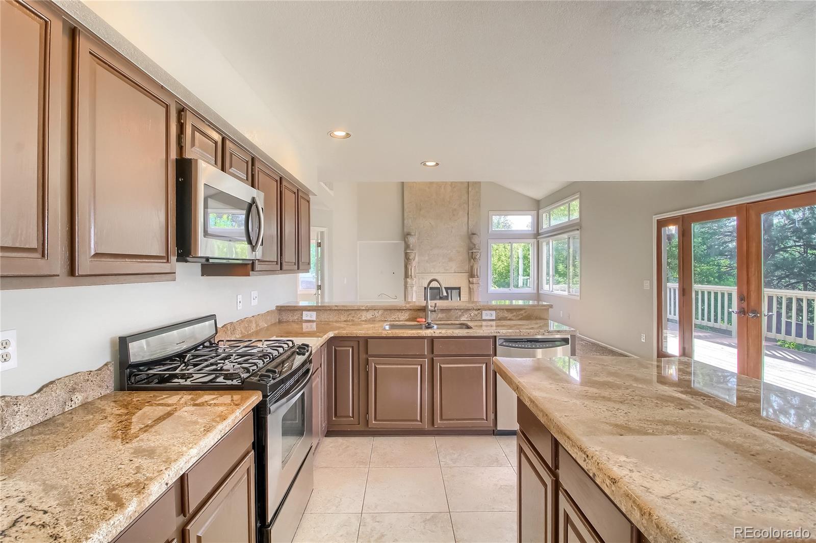 9811 Venneford Ranch Road Highlands Ranch, CO 80126 - Photo 9 of 40 Gallery Image 9