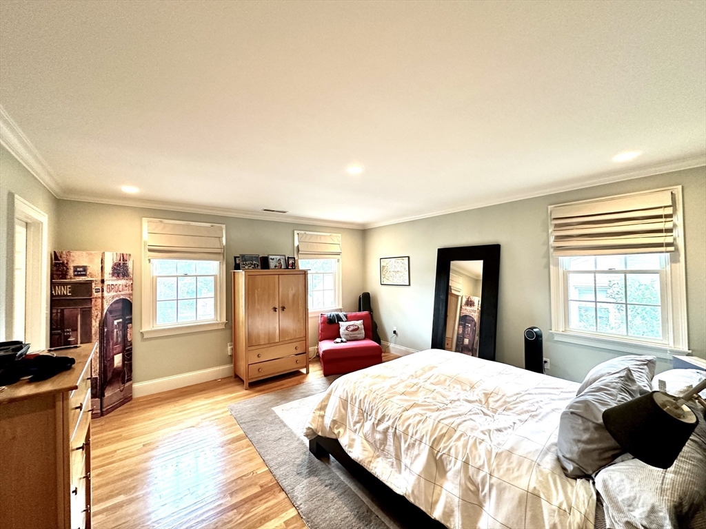 77 Hackensack Road Chestnut Hill, MA 02467 - Photo 10 of 23