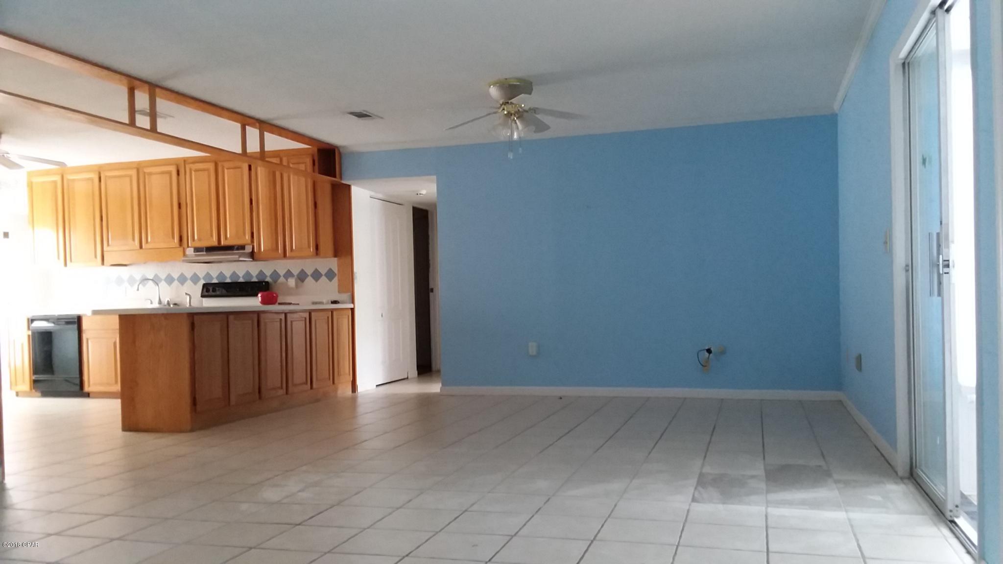645 3rd Street Chipley, FL 32428 - Photo 9 of 33