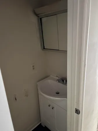 $1,100 | 1742 Hartsfield Road, Unit B, Tallahassee, FL 32303