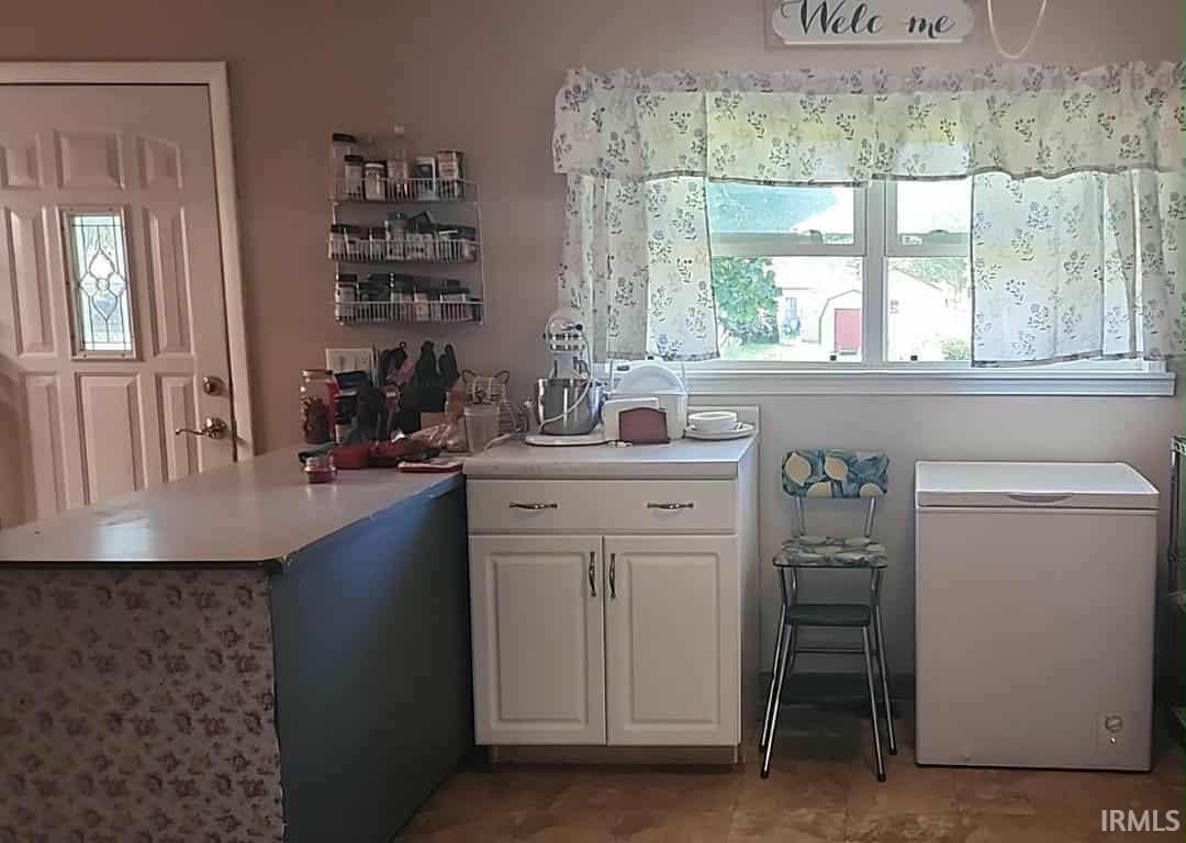 1150 Hill Street Rochester, IN 46975 - Photo 3 of 16