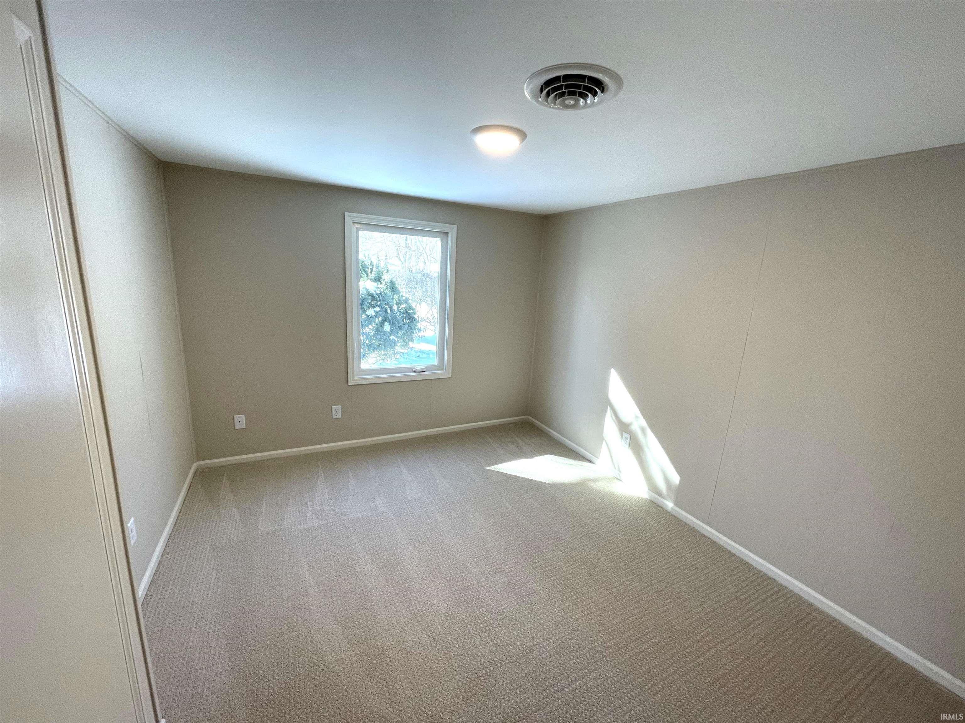 4231 Cadena Lane Fort Wayne, IN 46815 - Photo 11 of 26