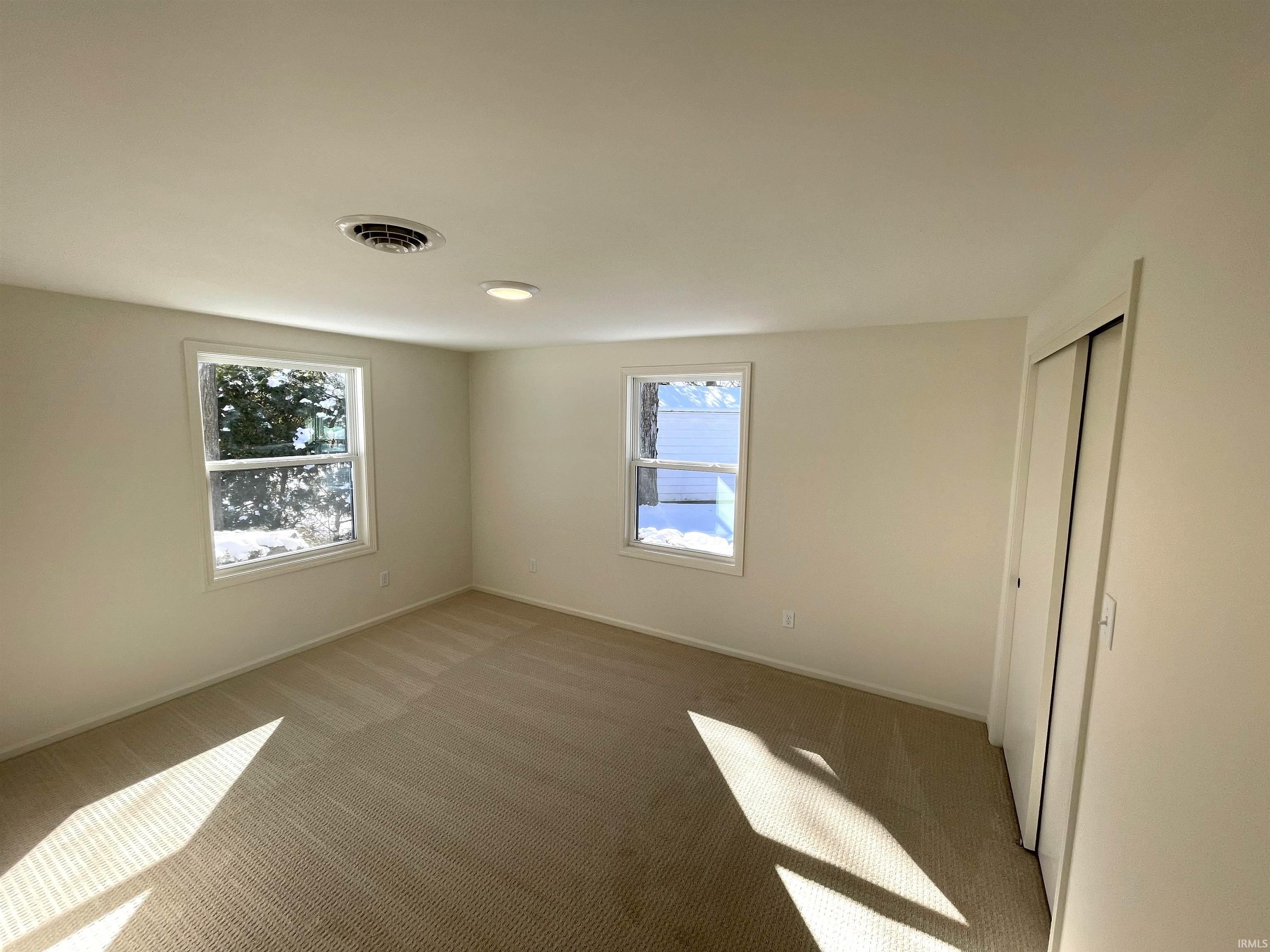 4231 Cadena Lane Fort Wayne, IN 46815 - Photo 12 of 26