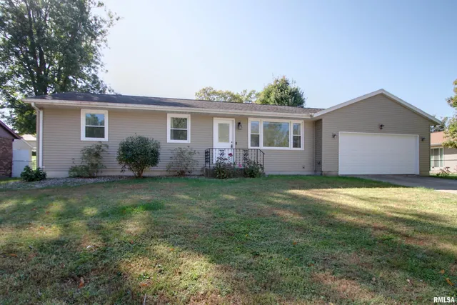 $200,500 | 1816 Diamond Drive, Quincy, IL 62305