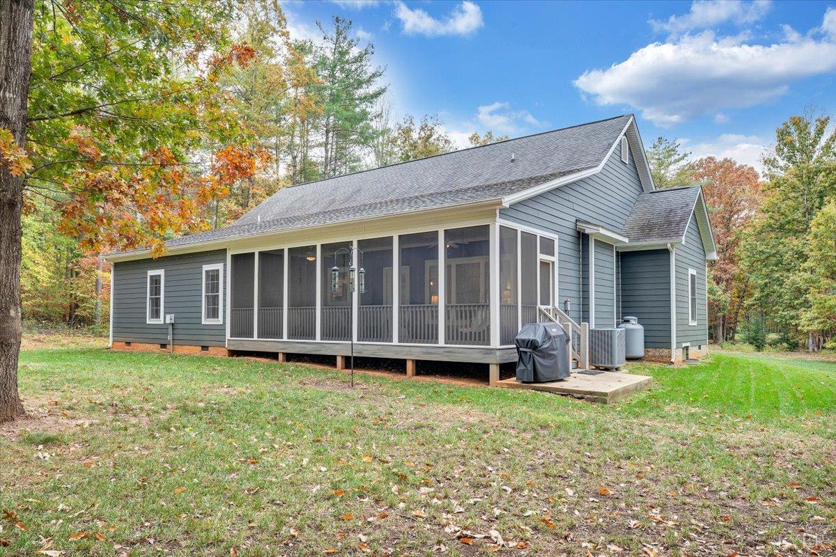 111 Otterview Road Forest, VA 24551 - Photo 33 of 55 a view of a house with yard in front of it