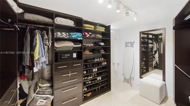 a view of walk in closet
