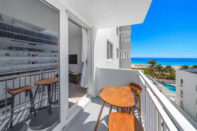 $595,000 | 345 Ocean Drive, Unit 610, Miami Beach, FL 33139