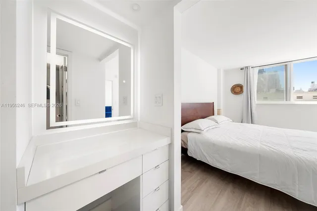 $595,000 | 345 Ocean Drive, Unit 610, Miami Beach, FL 33139