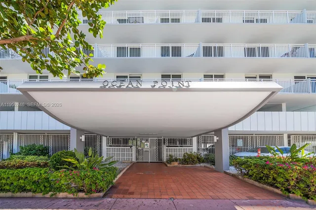 $595,000 | 345 Ocean Drive, Unit 610, Miami Beach, FL 33139