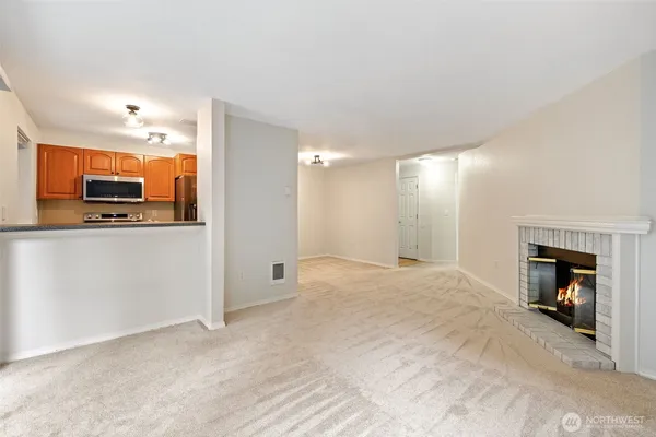 $339,998 | 15433 Country Club Drive, Unit E202, Mill Creek, WA 98012