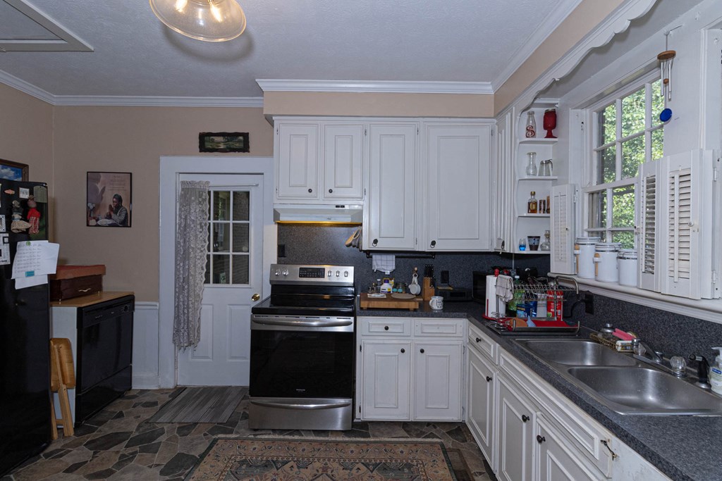 1422 Cherokee Avenue Columbus, GA 31906 - Photo 9 of 23