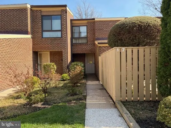 $259,900 | 17 Pacers Lane, Unit F, Pikesville, MD 21208