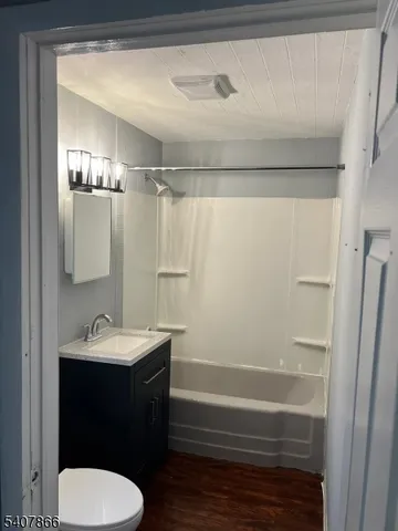 $1,400 | 203 North Main Street, Unit 2, Phillipsburg, NJ 08865