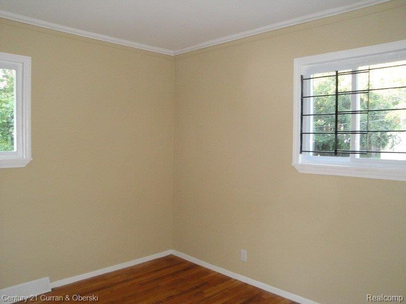 8110 Decatur Street Detroit, MI 48228 - Photo 6 of 15 extra 5