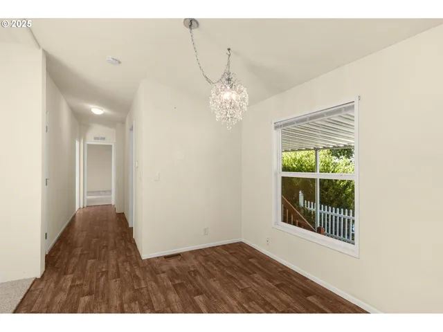 $69,900 | 21100 Northeast Sandy Boulevard, Unit 76, Fairview, OR 97024