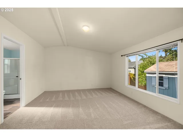 $69,900 | 21100 Northeast Sandy Boulevard, Unit 76, Fairview, OR 97024