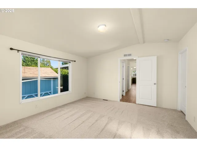 $69,900 | 21100 Northeast Sandy Boulevard, Unit 76, Fairview, OR 97024