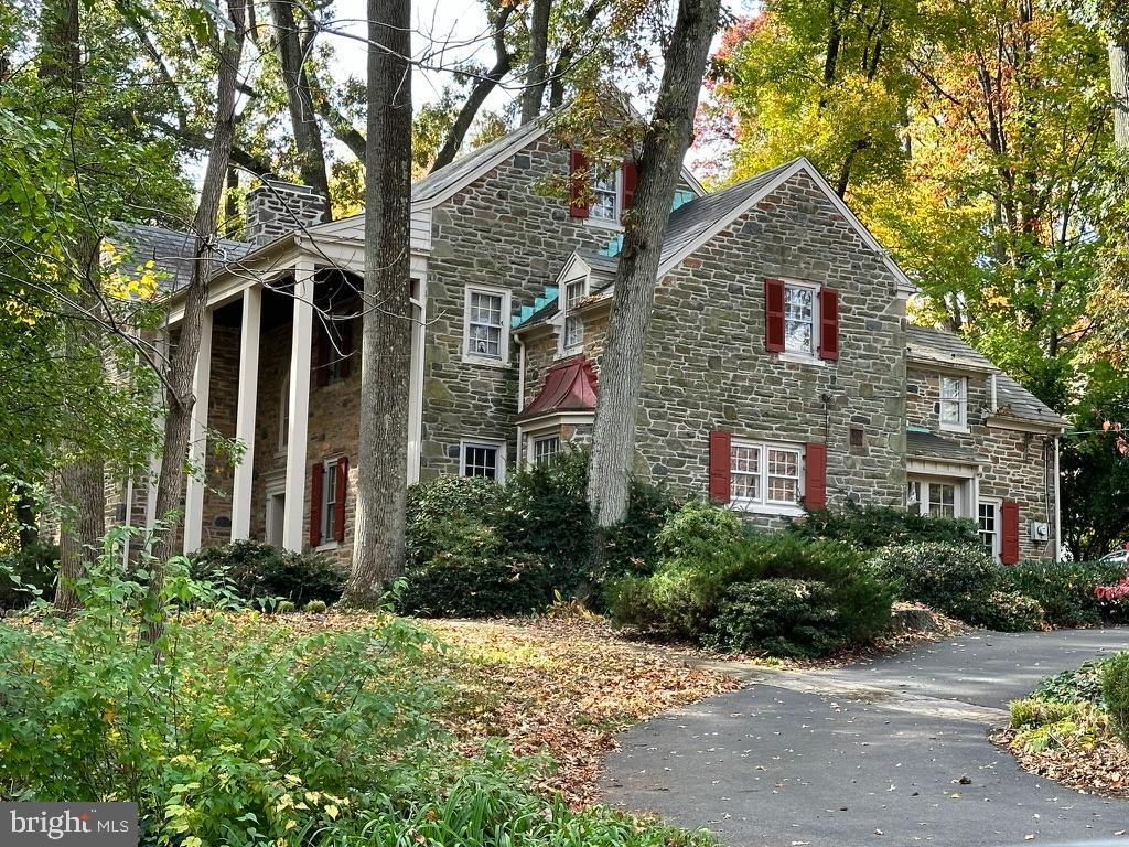 602 Bellevue Road Wilmington, DE 19809 - Photo 1 of 56 front view of a house with a yard