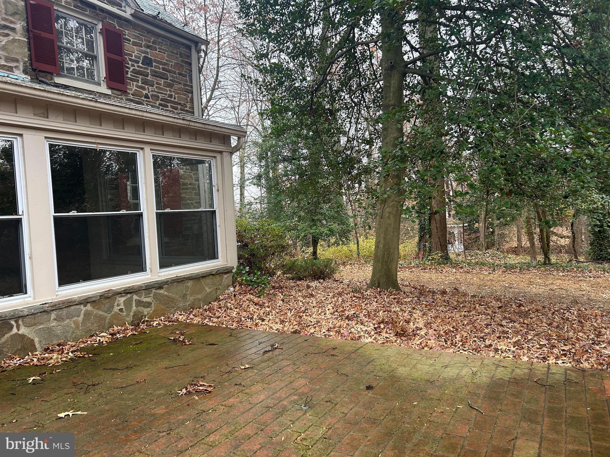 602 Bellevue Road Wilmington, DE 19809 - Photo 22 of 56 a front view of a house with a tree