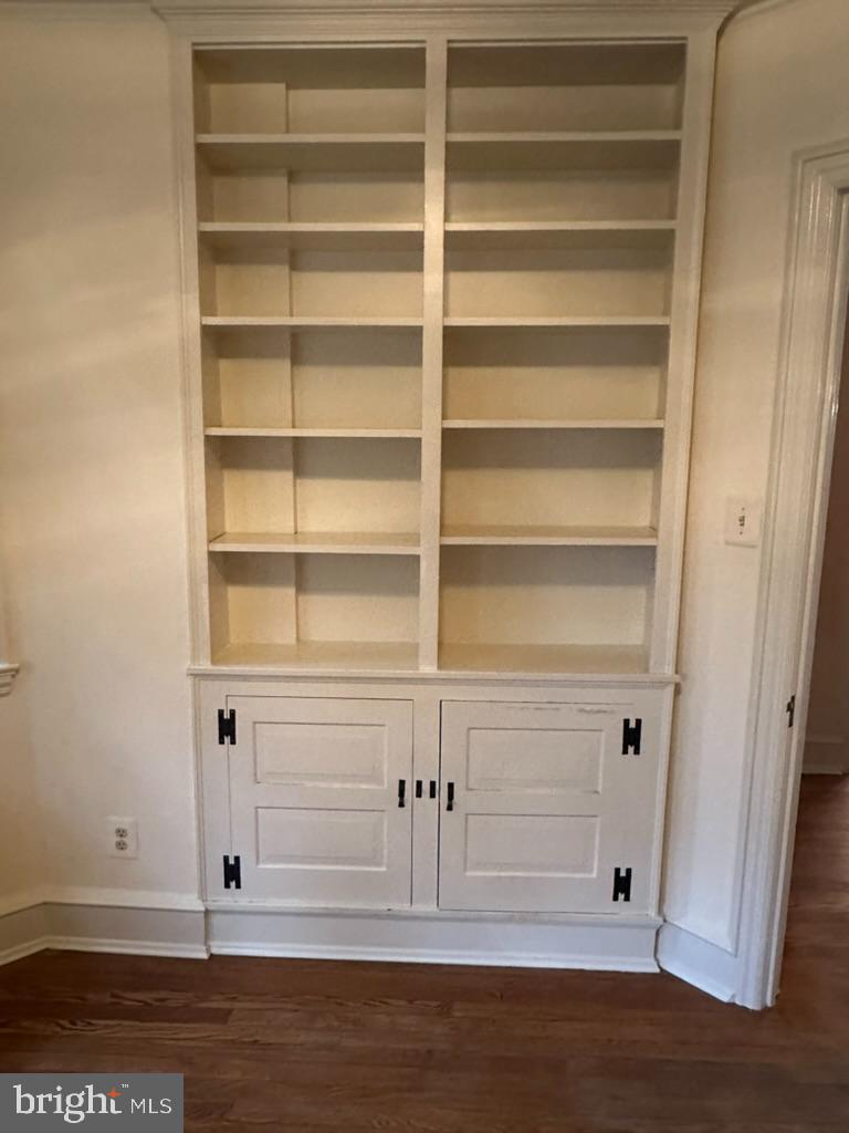 602 Bellevue Road Wilmington, DE 19809 - Photo 38 of 56 a view of wooden door