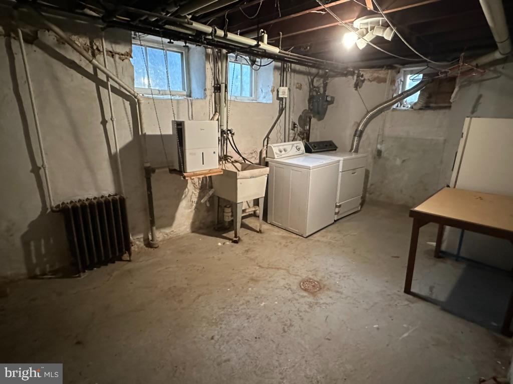 602 Bellevue Road Wilmington, DE 19809 - Photo 48 of 56 a view of a storage room with utility room