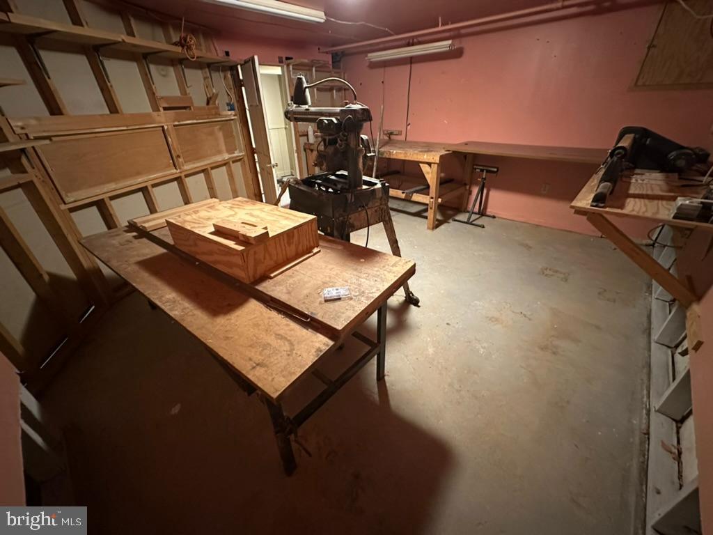 602 Bellevue Road Wilmington, DE 19809 - Photo 51 of 56 a view of workspace with furniture