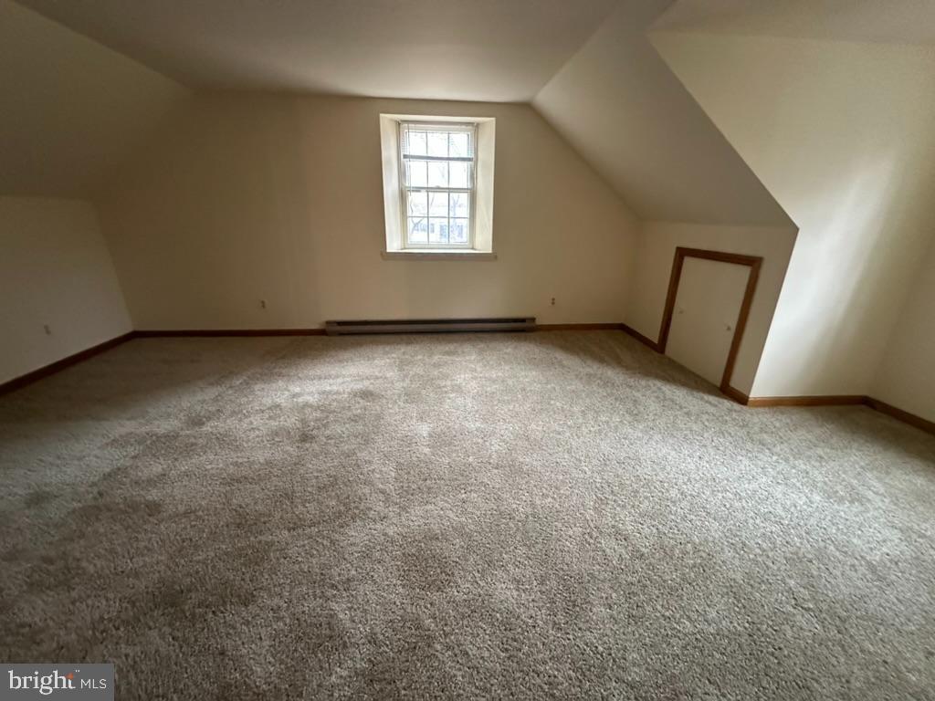 602 Bellevue Road Wilmington, DE 19809 - Photo 53 of 56 an empty room with a window