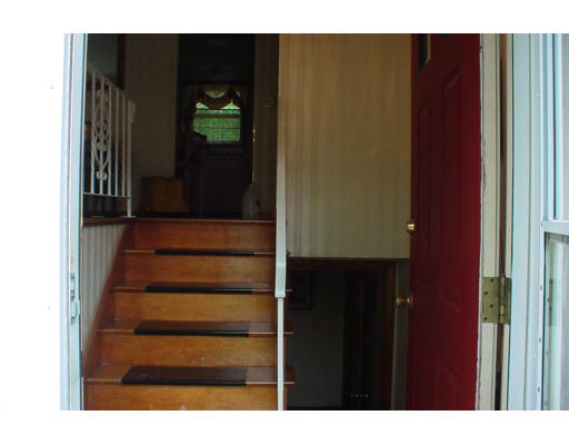 192 Bay Road Stoughton, MA 02072 - Photo 3 of 16 Gallery Image 3