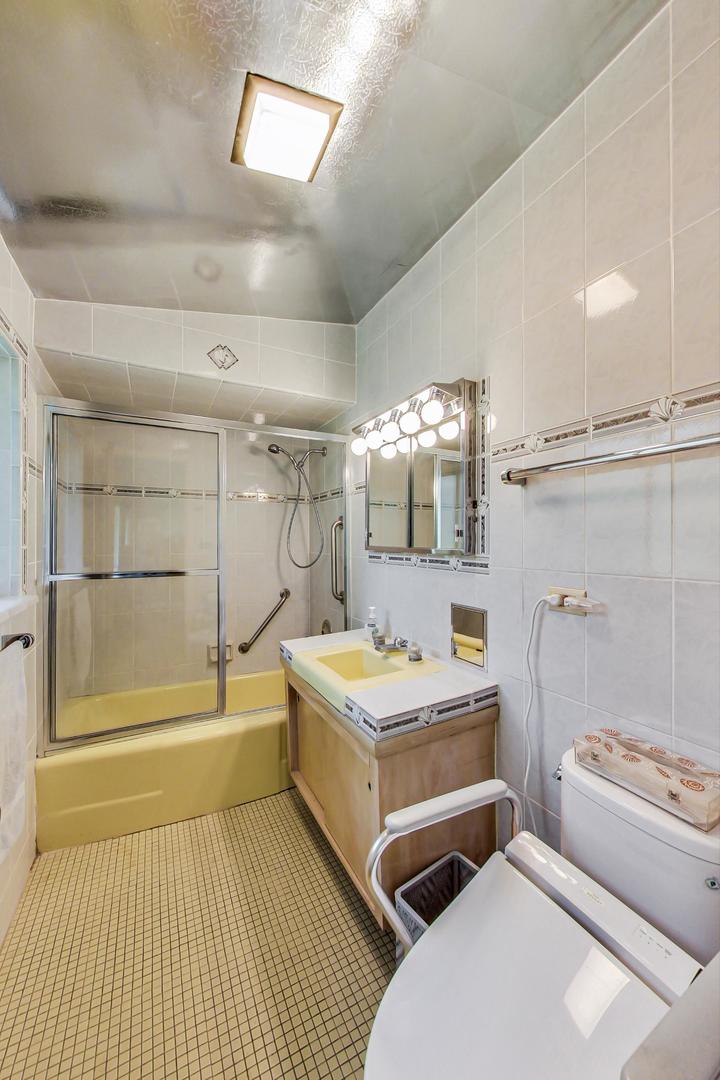 1930 Berkeley Road Highland Park, IL 60035 - Photo 26 of 43