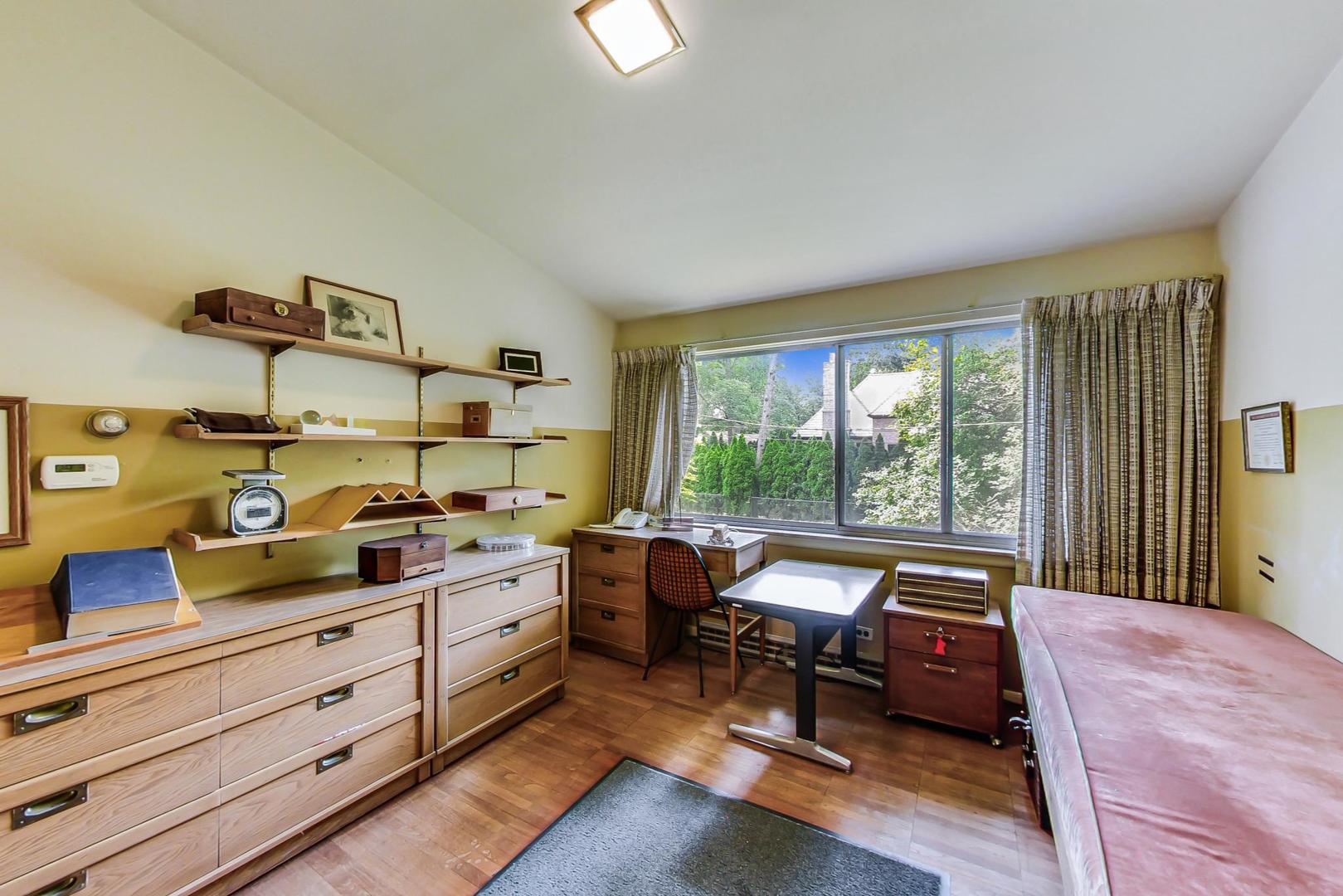 1930 Berkeley Road Highland Park, IL 60035 - Photo 28 of 43