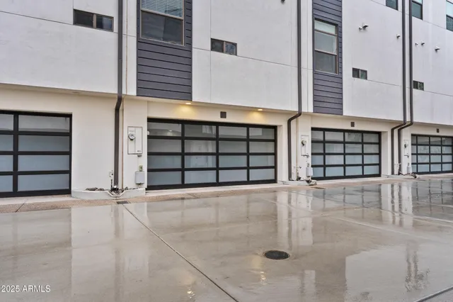 $550,000 | 325 East Coronado Road, Unit 8, Phoenix, AZ 85004