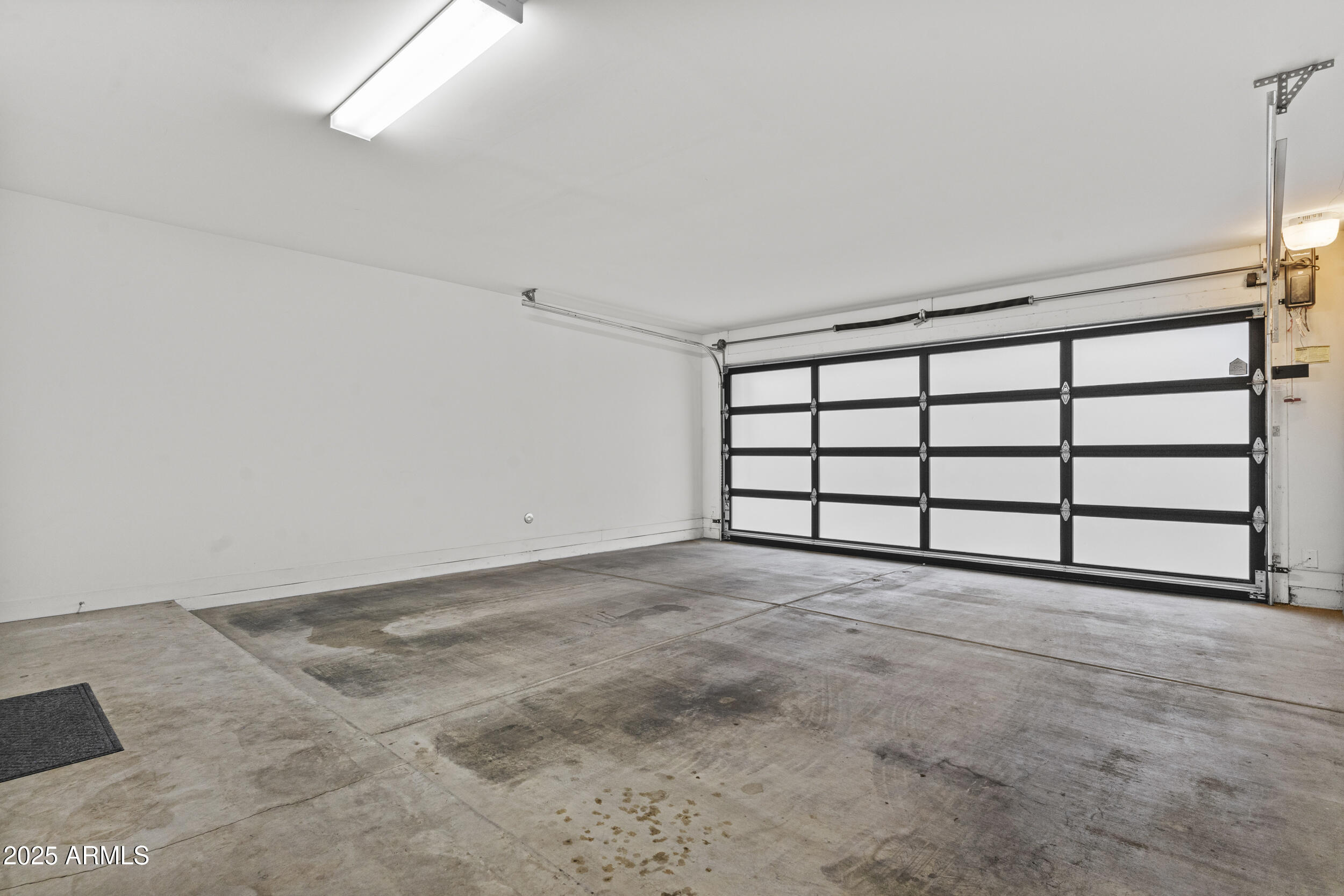 325 East Coronado Road, Unit 8 Phoenix, AZ 85004 - Photo 7 of 34 a view of a room with a white walls