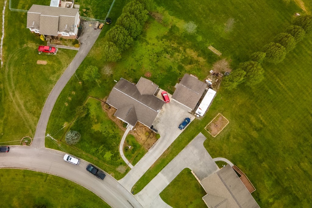 128 Ridgefield Drive Dandridge, TN 37725 - Photo 26 of 30 Gallery Image 26